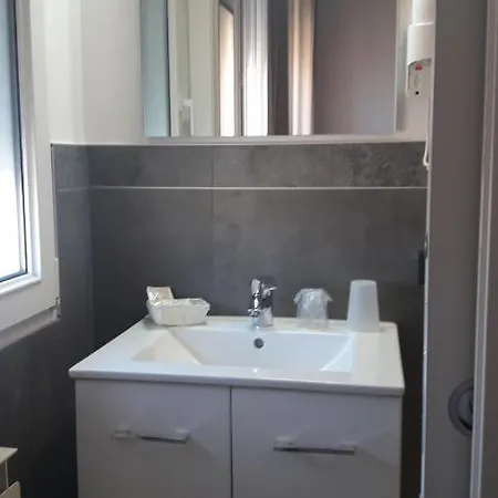 Cinzia ポルト・ガリバルディ