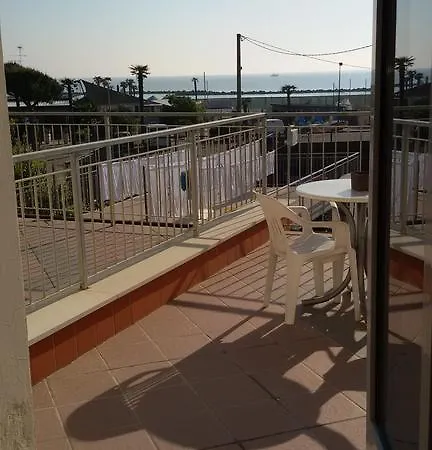 Cinzia ポルト・ガリバルディ