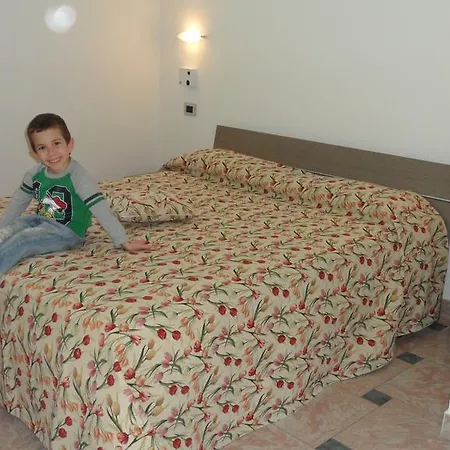 Cinzia Hotel 3*