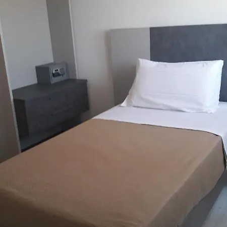 Cinzia Hotel 3*