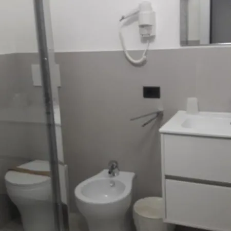 Cinzia 3*