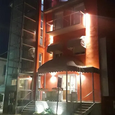 Hotel Cinzia 3*